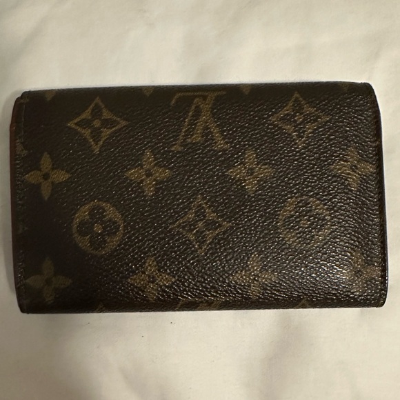 Louis Vuitton Wallet - Picture 2 of 12